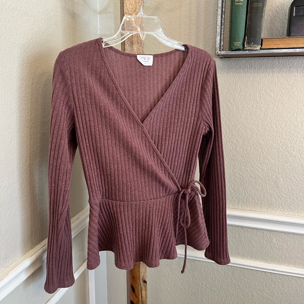 Francesca’s sweater top